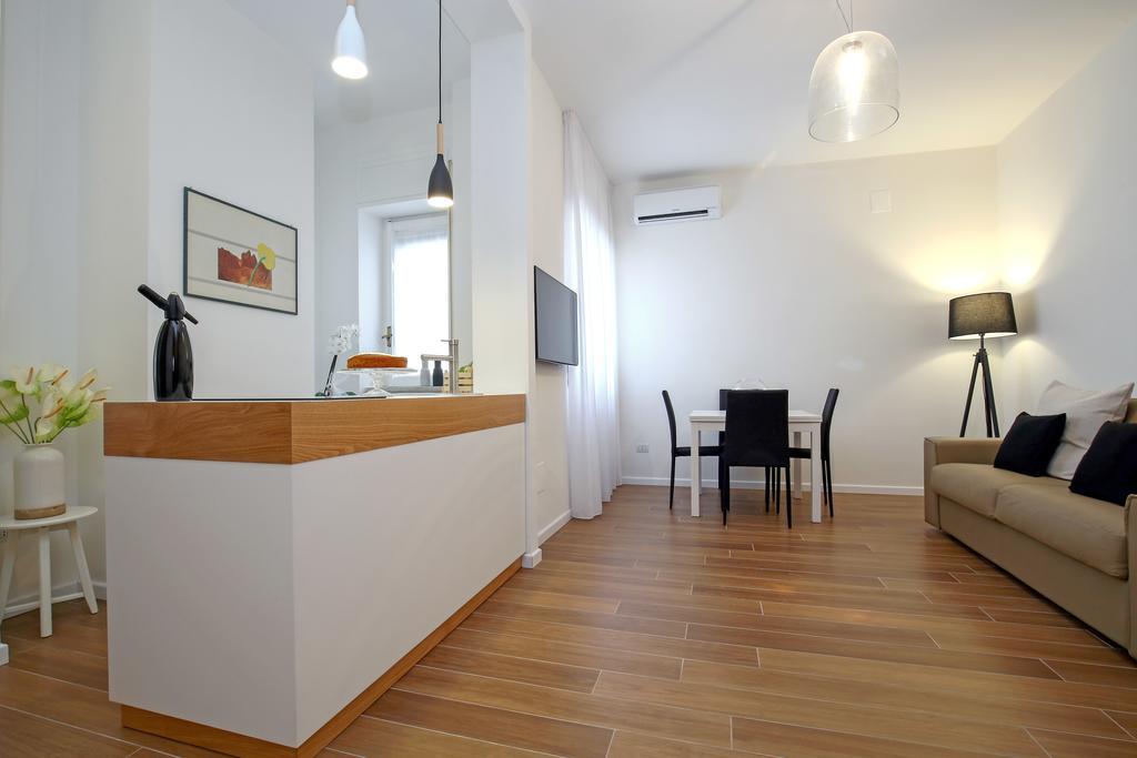 Starhost - Golden Apartments Salerno Exterior photo