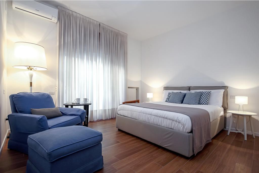 Starhost - Golden Apartments Salerno Exterior photo