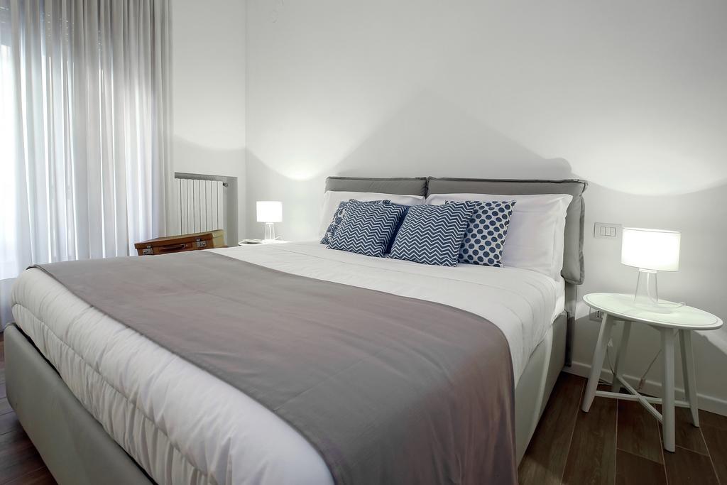 Starhost - Golden Apartments Salerno Exterior photo